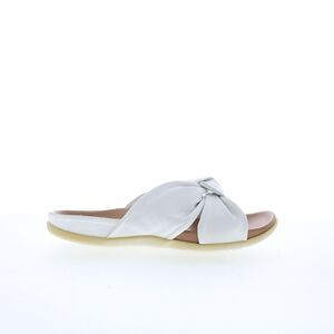 Strive Womens Sicily White Shoes (NWT)